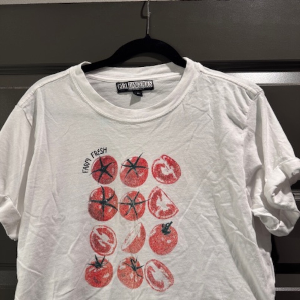 Girl Dangerous “Farm Fresh” Tomato Graphic Tee | White Short Sleeve T-Shirt Size